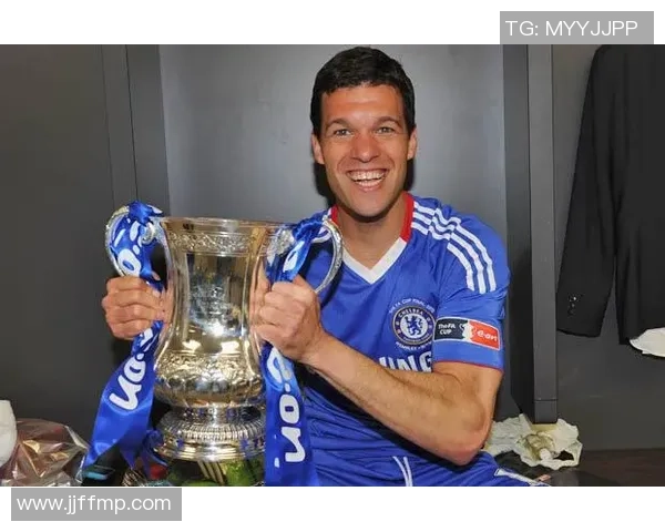 巴拉克足球明星风采尽显精彩瞬间的照片集锦