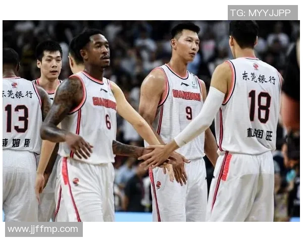 成都篮球队联赛表现分析团队配合与战术执行的深度解读 成都篮球队联赛表现分析团队配合与战术执行的深度解读