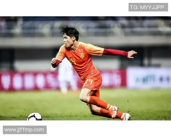 深圳足球队以80分领跑挑战赛积分榜展现强劲实力和夺冠希望