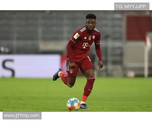 足球巨星华丽过人瞬间回顾展现技巧与风采的精彩集锦 足球巨星华丽过人瞬间回顾展现技巧与风采的精彩集锦