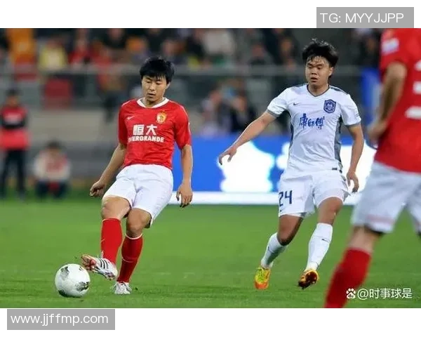 青岛足球明星姜宁的传奇旅程与对中国足球的深远影响