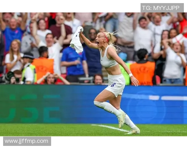 ck广告中的足球明星是谁他在广告中展现了怎样的魅力与风采